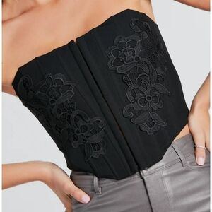 🖤NWT 〰️Windsor〰️ Love Moment Floral Applique Corset Top L